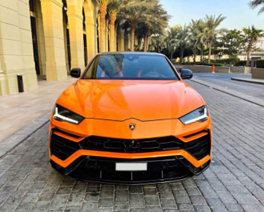 Lamborghini Urus Pearl Capsule Rental in Dubai