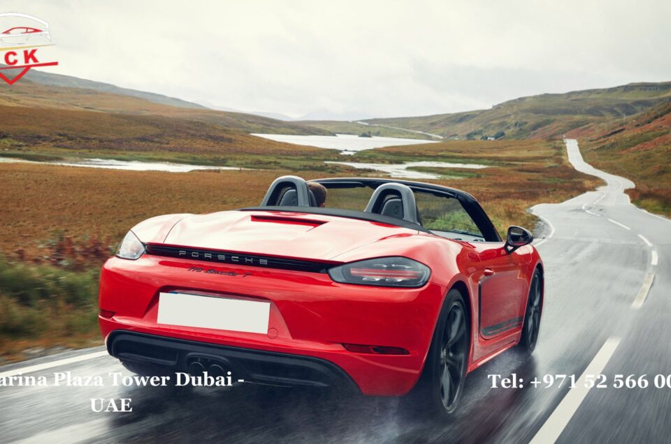 Luxury on the Road: Exploring Dubai in a Porsche Boxster Rental