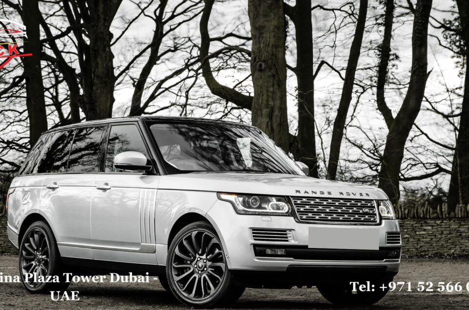 The Ultimate Guide to Experiencing Dubai's Desert Safari in a Range Rover Vogue Rental